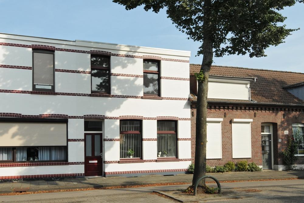 ALGEMEEN Adres : Baarlosestraat 58, 5921 EE Blerick (Venlo) Bouwjaar : 1911, gemoderniseerd in 1977 en 1995 Gebruiksoppervlakte : circa 115 m2