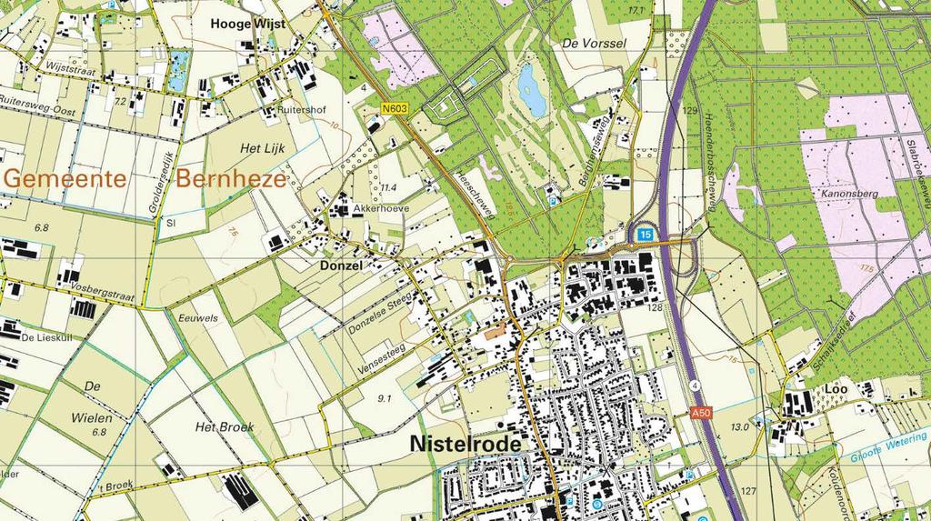 Het perceel ligt tussen Doolhof 8 en Doolhof 26 ten noorden van Nistelrode, gemeente Bernheze.