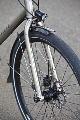 Nadelen: past alleen op een fiets met Rohloff-naaf of Pinion, past alleen op een speciaal deelbaar frame, het