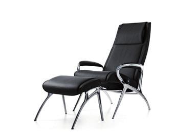 495, eur* (i.p.v. 1.850, eur ** ) Ontdek de Stressless YOU James fauteuil met aluminium-onderstel voor een aantrekkelijke actieprijs: nu incl. voetenbank en in leer Batick voor slechts 1.495, eur *!