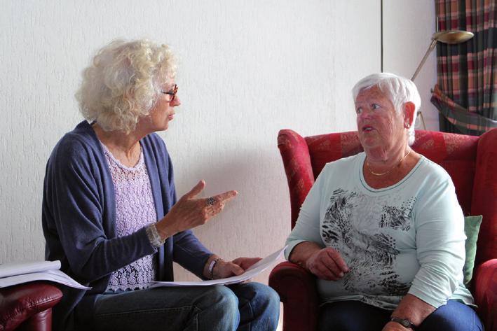 Seniorenvoorlichting Bij u aan huis Tegenwoordig zijn veel mensen langer actief en zelfstandig. Toch kan het zijn dat u tegen zaken aanloopt die onze aandacht verdienen.