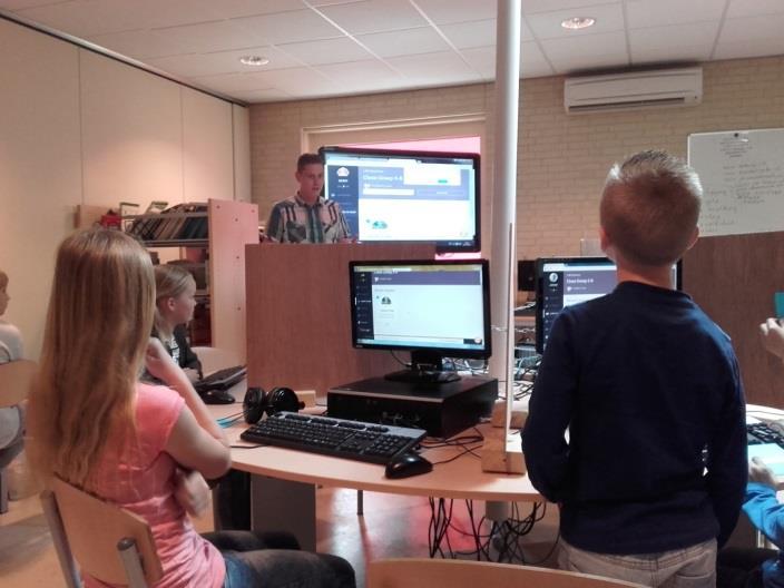 CURSUS PROGRAMMEREN CNS-NIEUWS pag.3 Vorige week heeft een groep kinderen van onze school een start gemaakt met de cursus Programmeren.