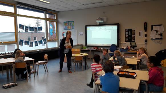 Alvast een fijne vakantie! Vriendelijke groeten, juf Danielle Nieuws uit groep 5/6: De afgelopen weken hebben we voor rekenen en taal/spelling de hoofdstukken afgesloten.