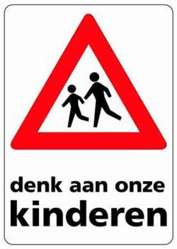 Parkeren rond de school Wij willen graag even de aandacht vestigen op het parkeren rond de school. Tijdens de breng- en haaltijden van de school is het druk met het parkeren van auto s.