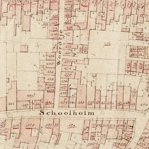 W.F. Rengers. Het voorhuis van Schoolholm 8 was eigendom van een zekere Cremers, die overigens zonder voorletters vermeld staat in de aanwijzende tabel.