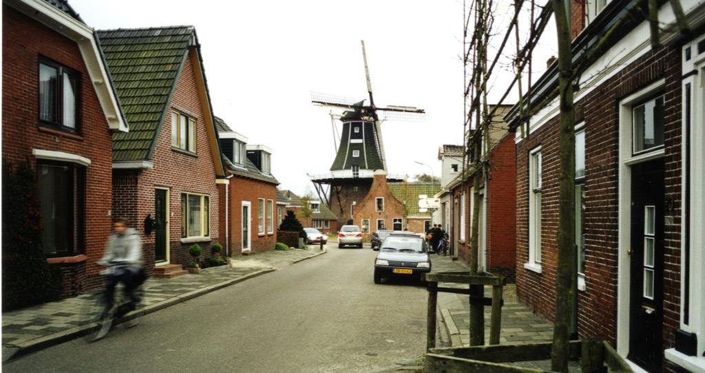 Gelet op de benodigde vrije windvang wordt deze met een molenbiotoop en bijbehorend regime beschermd qua bouwhoogte in de (wijdere) omgeving. In hoofdstuk 6 wordt dit nader toegelicht.