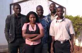 Malawi Van juli t/m september heeft het team in Malawi hard gewerkt om de kwaliteit van de counselling in Mikuyu verder te verbeteren en om het werk van Byounique bredere bekendheid te geven.