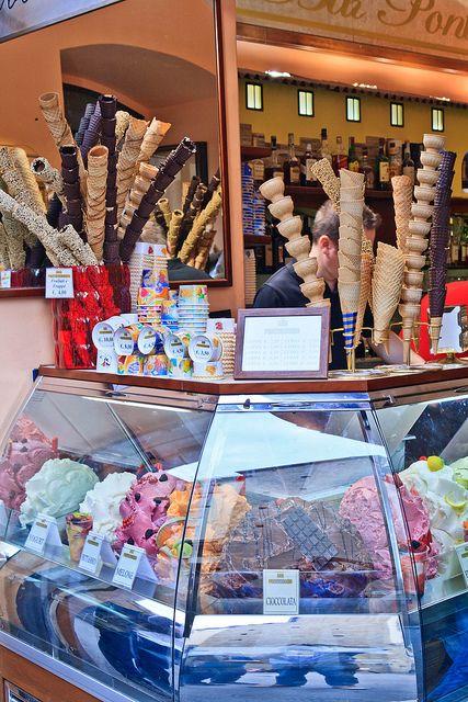 18. Gellato Italiaans ijs Smullen en genieten van zacht Italiaans ijs! Het kiezen begint al bij de hoorntjes.