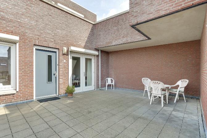 Aan de achterzijde van het appartement