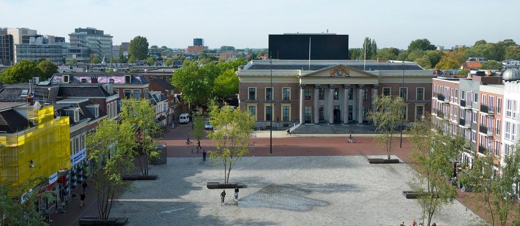 Bestrating Qua beeldkwaliteit wil PAL GroenLinks het stationsgebied beschouwen als een verlengstuk van de binnenstad. Daarbij past in ieder geval een bestrating met klinkers.