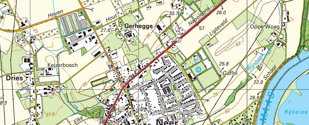 Figuur 2: Topografische kaart plangebied Huidige situatie In de huidige situatie bestaat het plangebied uit diverse elementen: de Friedese molen met waterrad, een vervallen molenwoning met