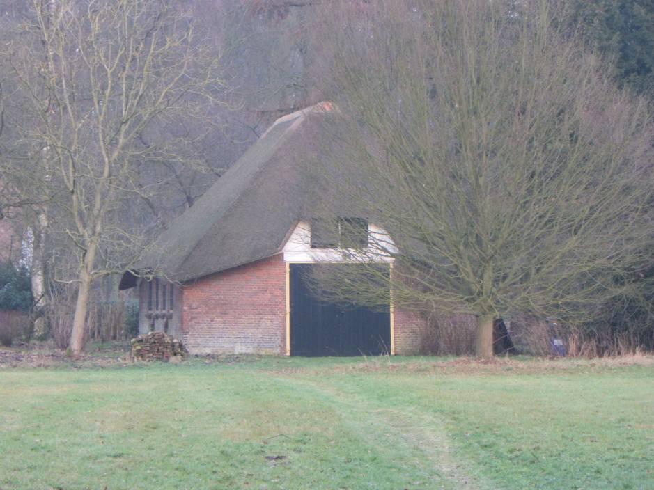 21 Darthuizerweg 4 (Darthuizen), Leersum Adres schaapskooi Darthuizerweg 4, Leersum Kadastraal nummer LSM00 E 01131 G 0000 Eigenaar Bedrijf (BV) Monumentale status Rijksmonument Oorspronkelijke