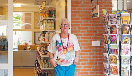 Toos Wit-Smal is al 14 jaar vrijwilliger bij Maria Mater in t Veld Afnemen van maaltijden Het afnemen van maaltijden kan bij ons zeven dagen in de week.