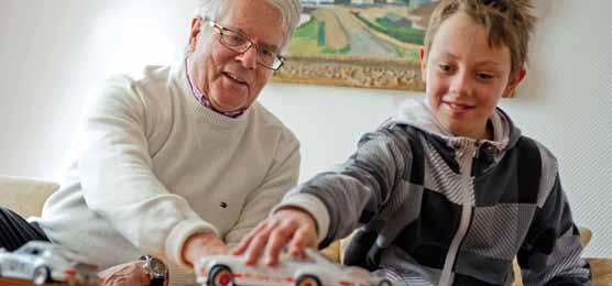 Mensen die aan de ziekte van Parkinson lijden kunnen ook andere problemen vertonen, waaronder vermoeidheid, slaapstoornissen, depressie en evenwichts- en schrijfstoornissen.