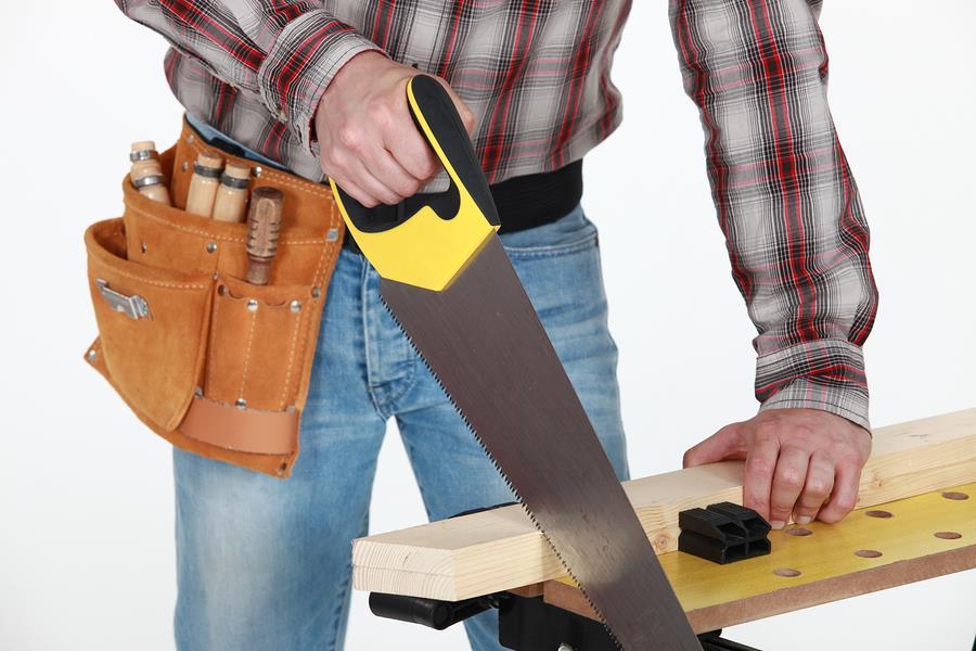 TOEPASSEN OPDRACHT 17 Een timmerman heeft 6 stukken hout van 15 cm nodig.