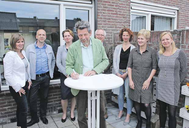 Horst aan de Maas nieuwe deelnemer Partijen verder met Huis van Morgen De deelnemende partijen aan het Huis van Morgen in Panningen hebben op donderdag 11 mei een handtekening gezet onder een