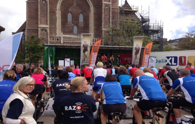 Meldt U aan als Topsporter, sponsor of donateur voor het Lions Delft Spinning Event 2017 Huur Spinningfietsen voor 1, 2 of 3 sessies (10 euro per sessie), koop een sponsorpakket of maak een donatie