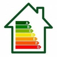 2. De evolutie van de energieprestatiestandaard voor gebouwen KENCIJFERS: IN BRUSSEL: 74% van de broeikasgasuitstoot en van het totale
