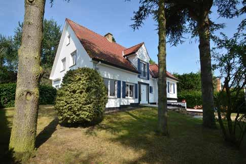 Villa jumelée très agréablement achevée à quelques pas de la digue et de la place Rubens. Ref. 1893496-1.350.