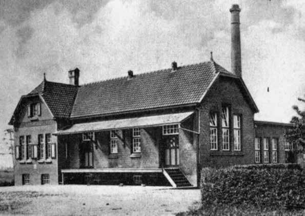 In tegenstelling tot de meeste coöperatieve stoomzuivelfabrieken in de omgeving van Venray die reeds vóór 1910 waren begonnen met de bereiding van boter, vond de oprichting van de plaatselijke