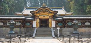 Het hart van deze wijk wordt gevormd door de Senso-ji, de oudste tempel van Tokyo.