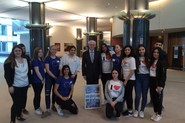 leerlingen van de school Visitatie Mariakerke aan Herman