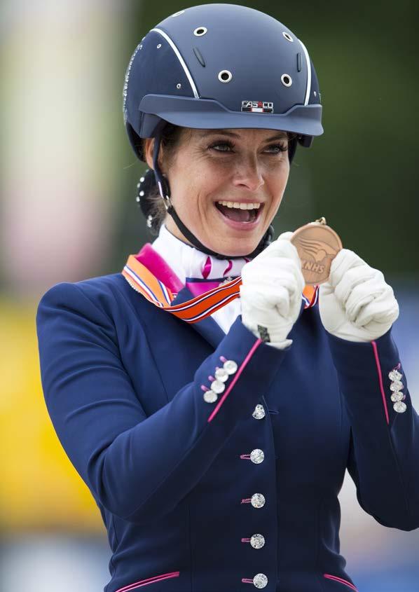 Nederlands Kampioenschap Dressuur 14 t/m 16 juli 2017 KNHS-centrum De Beek 125, Ermelo Geen enkel ander hippisch evenement in ons land geniet zoveel aanzien als het Nederlands Kampioenschap Dressuur.