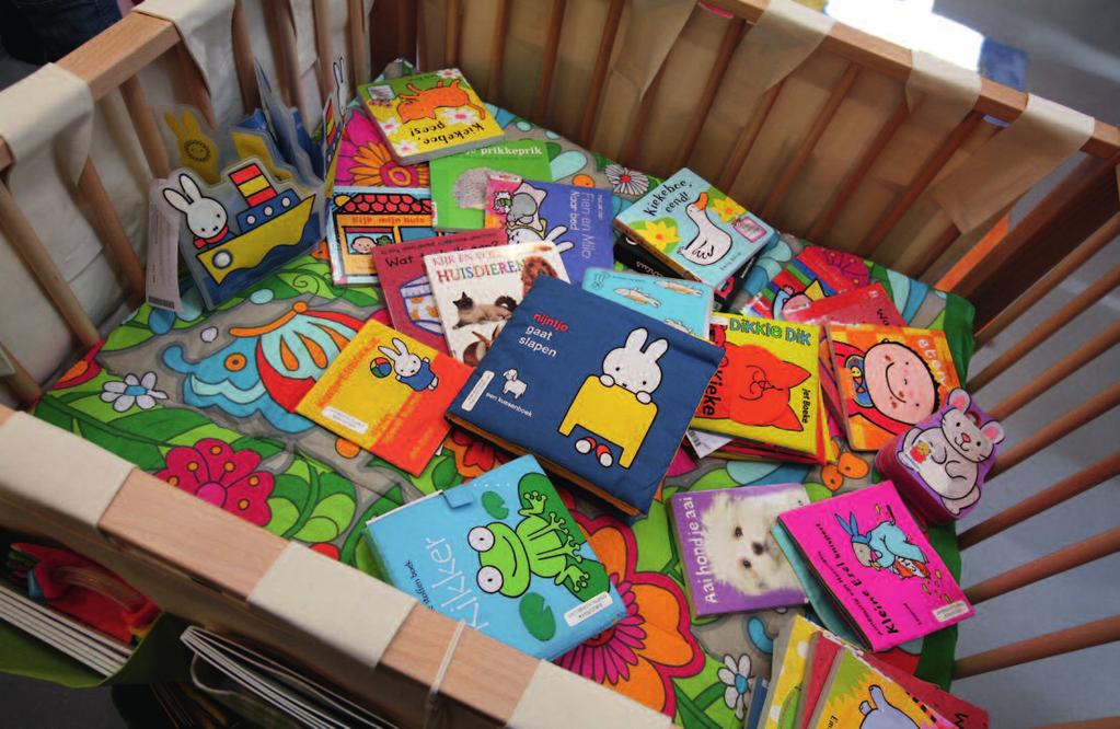 3 D E T A A L V A N P R E N T E N B O E K E N Ouders voegen taal toe aan babyboeken.