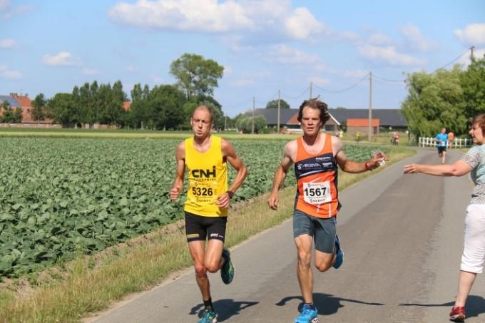 Egem 27/09/2015 - Saladekermisloop - criterium Running Center Hulste -AVMO 9,9 km.