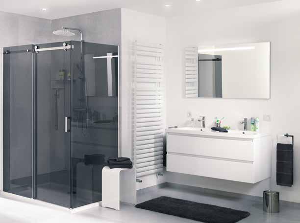 1 De glanzende afwerking laat je badkamer stralen. Door de weerkaatsing van het licht lijkt zo een kleine badkamer ruimer.