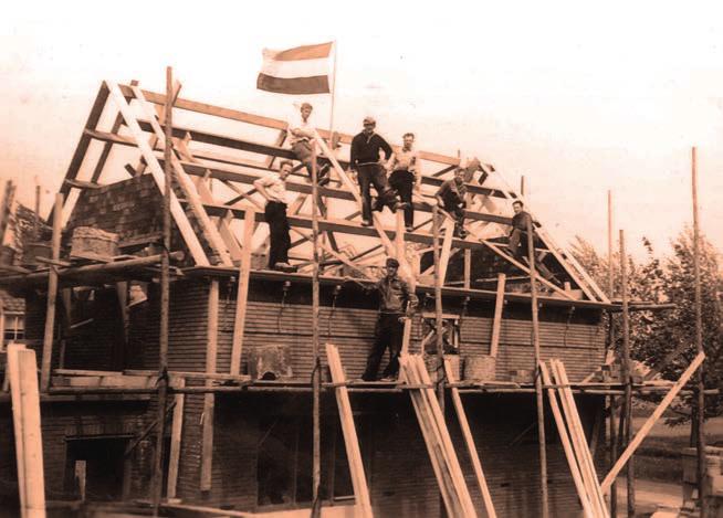 Over Bouwbedrijf Hof BV Bouwbedrijf C.L. Hof timmert al ruim honderd jaar aan de weg met het realiseren van steeds mooiere projecten.