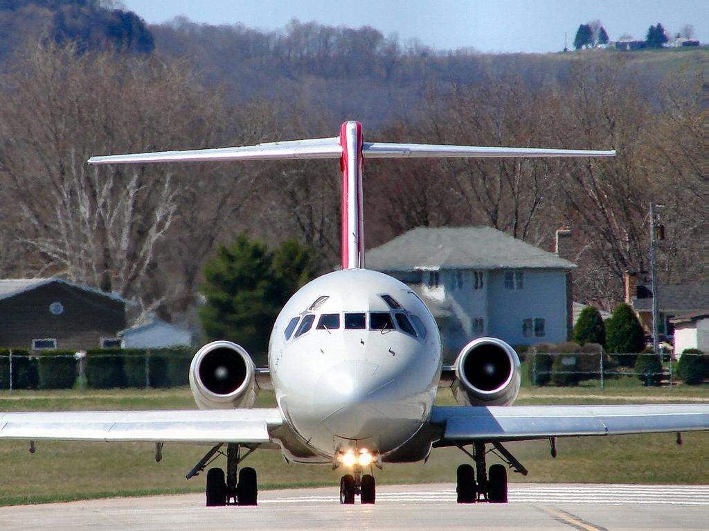 Kwartaalrapportage Vliegtuigmeldingen rondom Rotterdam The Hague Airport McDonnell Douglas DC9-2 e kwartaal 2015