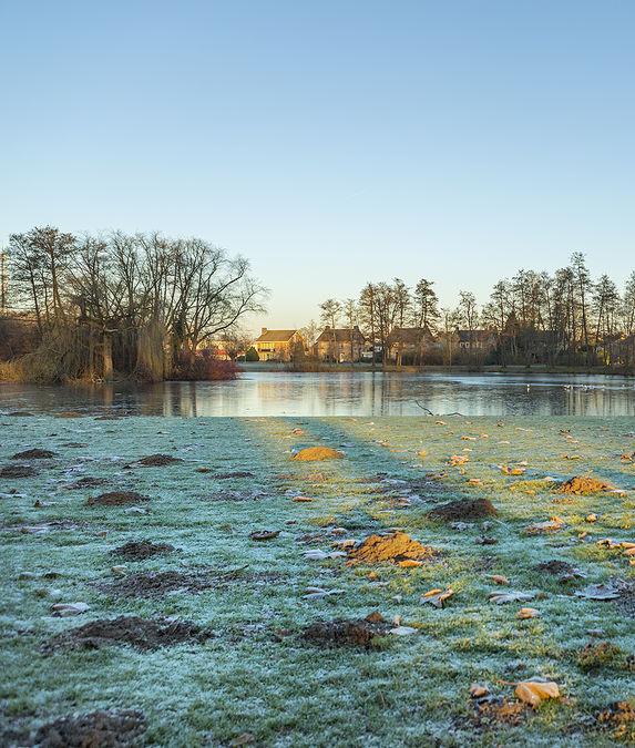 Kenmerken Woonoppervlakte: Inhoud: Perceeloppervlakte: Bouwjaar: Koopsom: 118 m² 375 m³ 173 m² 1970 205.000,- k.k. Bijzonderheden De woning is instapklaar en keurig onderhouden.