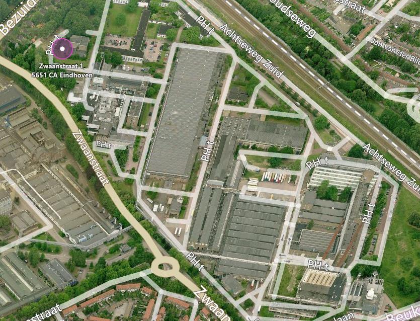 Bereikbaarheid per openbaar vervoer : Bedrijventerrein Strijp T is nabij treinstation Beukenlaan gelegen en van daaruit is het Centraal Station van Eindhoven binnen