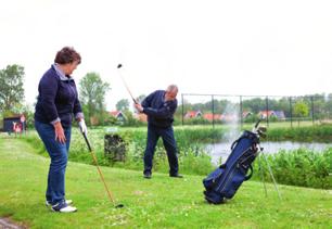 Sportief bezig zijn Sportcentrum Westerschouwen Gelegen naast het park. Hier vindt u o.a. bowlingbanen, midgetgolfbaan, sportzaal voor balsporten, badminton en (pool)biljart.