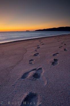 Footprints in the sand, foto door Rolf Hicker van de
