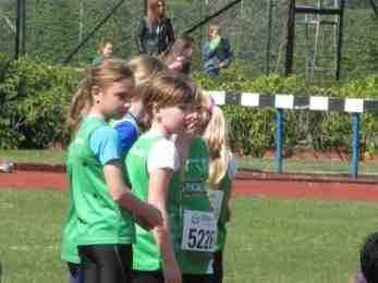 Liesl (3,50m), Anna Jehoul (3,14 m), Marie Verslegers (2,84 m), Floortje Vandeweert (2,83 m), Michelle Cardinaels (2,72 m), Lohren (2,55 m), Sterre (2,40 m) konden tijdens deze lange wedstrijd