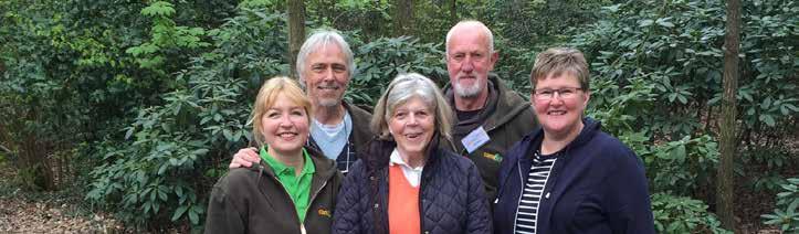 Wij als commissieleden en dankzij de bereidwilligheid van de tuineigenaren doen met veel plezier ons best om jaarlijks tijdens het Open Tuinen-weekend een mooi aantal tuinen in het programma te