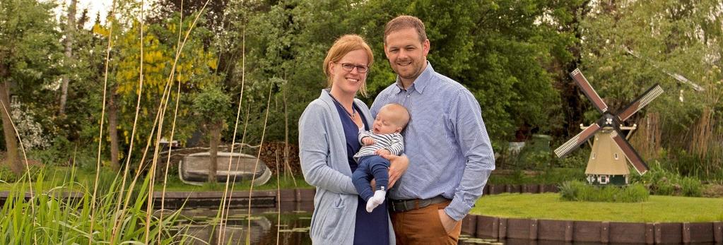 Nieuwsbrief 1 - Jaap en Mieke de With - juli 2017 Beste familie, vrienden, bekenden en collega s, Wij zijn Jaap en Mieke de With-Roubos, 34 en 29 jaar en sinds januari ouders van Mateo.