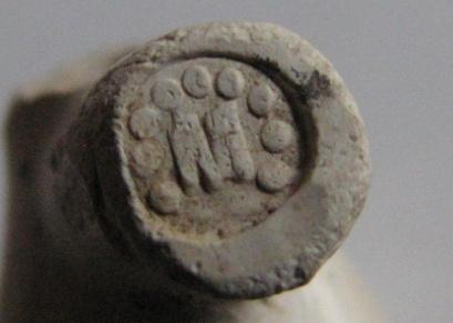 hielmerk Petrus Muylle Fragmenten van Muylle-pijpjes vervaardigd in Roeselare en gevonden bij