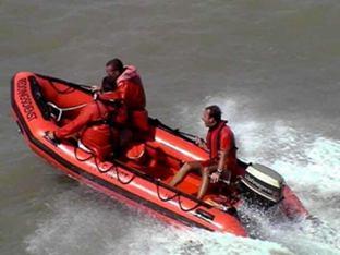 uit varen/ gele vlag/ golfbrekers/ test varen - Veiligheidsinstructies