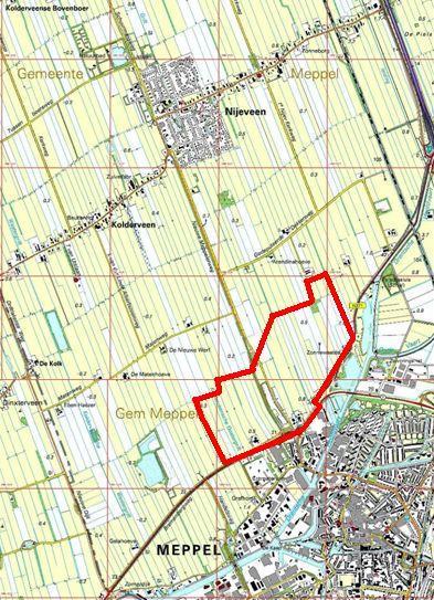 pagina 3 van 11 Afbeelding 1. Topografische kaart waarop het onderzoeksgebied met een rood contour is aangegeven (bron: Topografische Dienst Nederland) 1.