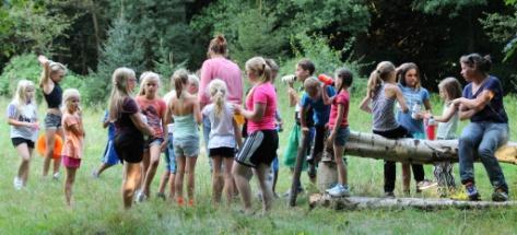 Ruim 70 leden (gym en freerunning) hebben genoten van het prachtige weer, de