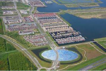 Zonthermische energie Met een zonthermische centrale (let wel: geen pv) is het mogelijk warmte van de zon te oogsten, met name in de zomer.