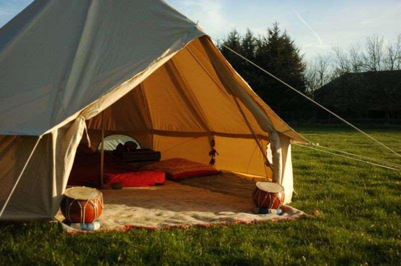De tent is vervaardigd uit katoen van 320g/m².