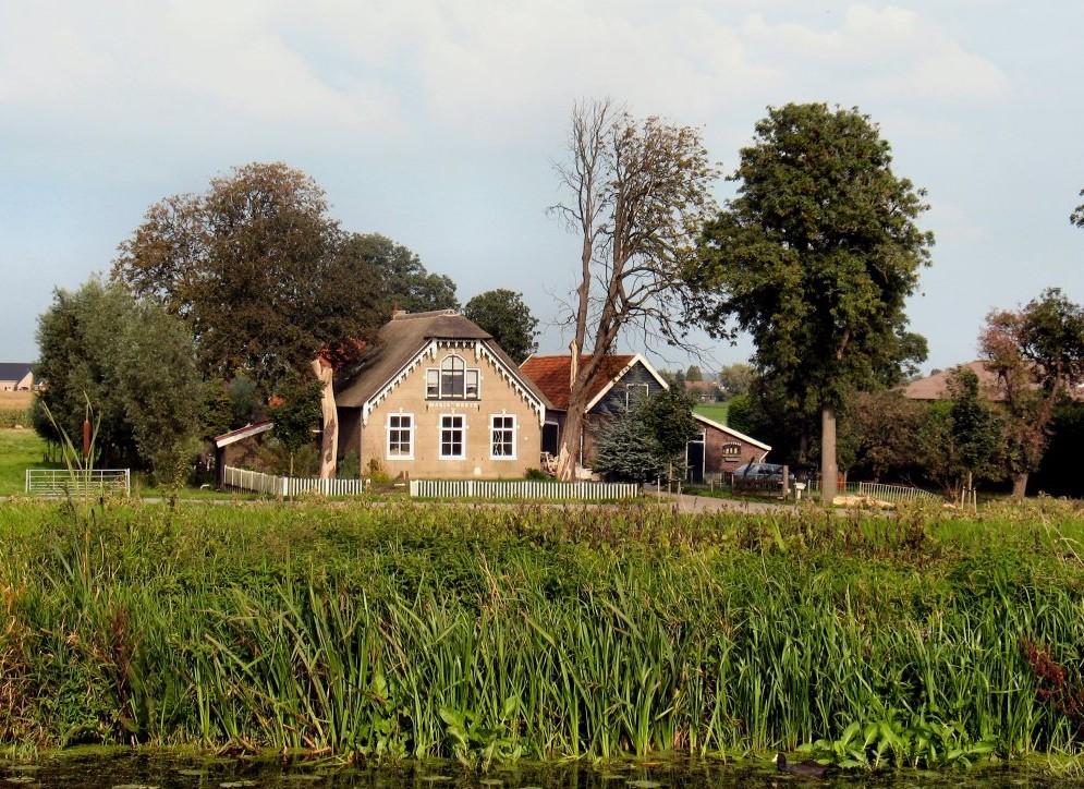 Onderzoek wegverkeerslawaai ten behoeve van twee geprojecteerde woningen aan de Zuidplasweg 15 te Zevenhuizen Onderzoek in het kader van de