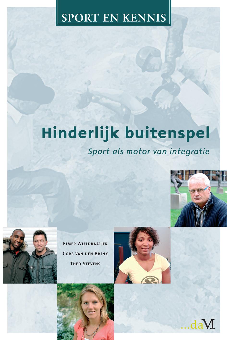 Sport en Kennis Deze preview is een gedeelte uit het boek: Hinderlijk buitenspel Sport als motor van