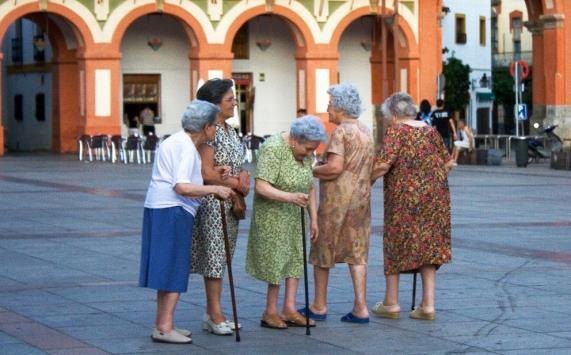 Uitgangspunten ouderengeneeskunde Wens oudere centraal Probleemgerichte, proactieve