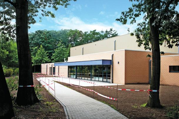 212 Salle de sports De Zeurt à Schoten Cette salle de sports est la plus grande dans la province d Anvers.