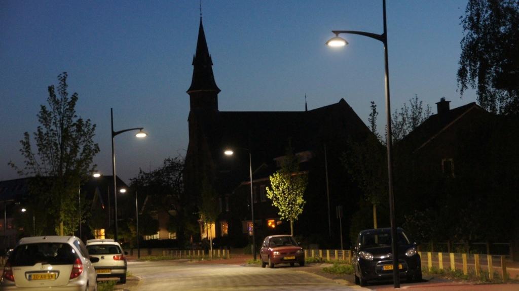 2 Functies en doel openbare verlichting De functie van openbare verlichting is het verlichten van de openbare ruimte op een manier die past bij het gebruik van die ruimte.